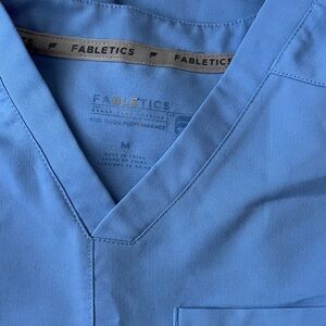 Fabletics Men’s Ceil Blue V-Neck Scrub Top